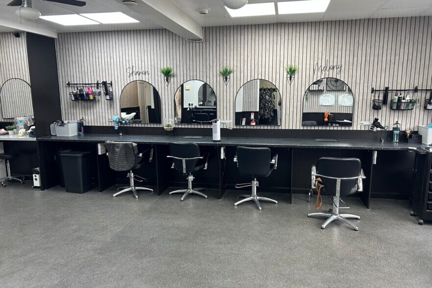 4 Pemros Rd, Plymouth for sale - Interior Photo - Image 3 of 5