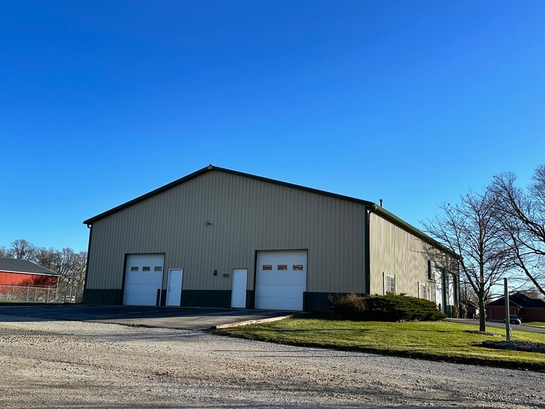 465 Mulberry St, Manteno, IL for sale - Building Photo - Image 2 of 19