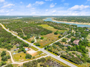 525 Pace Bend Rd N, Spicewood, TX for sale Primary Photo- Image 1 of 28