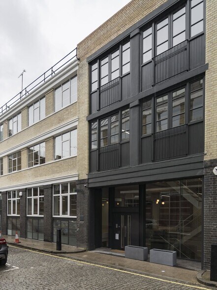 26 Emerald St, London for sale - Primary Photo - Image 1 of 1