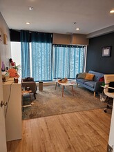 1554 W Hollywood Ave, Chicago, IL for rent Interior Photo- Image 1 of 5