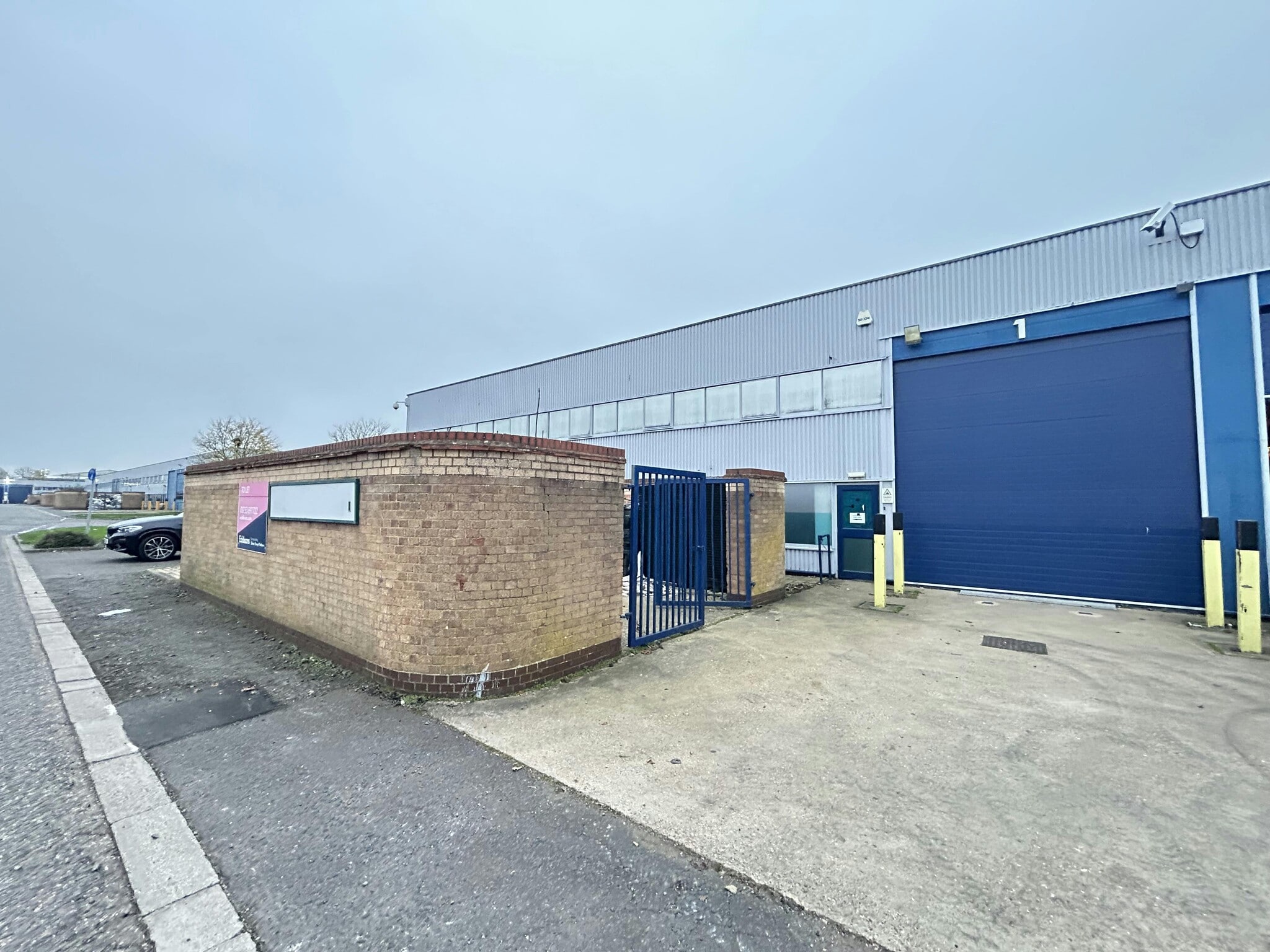 1-6 Holkham Rd, Peterborough to rent Building Photo- Image 1 of 6