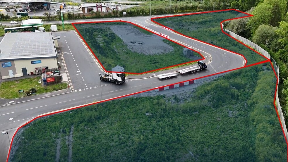 Dunball Roundabout, Bridgwater to rent - Aerial - Image 2 of 4