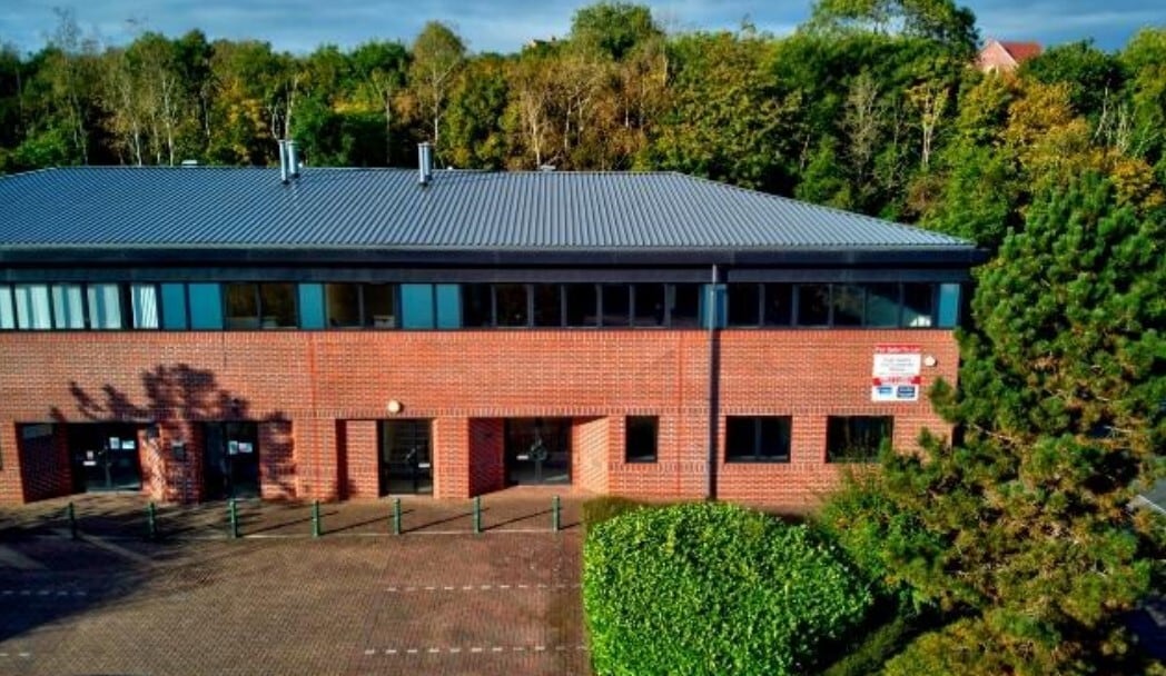 14-15 Binknoll Ln, Royal Wootton Bassett for sale Building Photo- Image 1 of 1