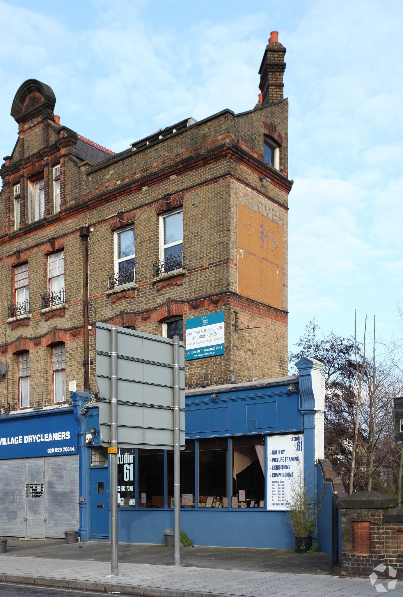 137 Lee Rd, London for sale Primary Photo- Image 1 of 1