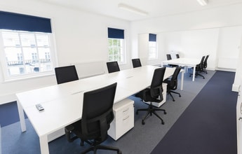 17 Waterloo Pl, Leamington Spa to rent Interior Photo- Image 2 of 3