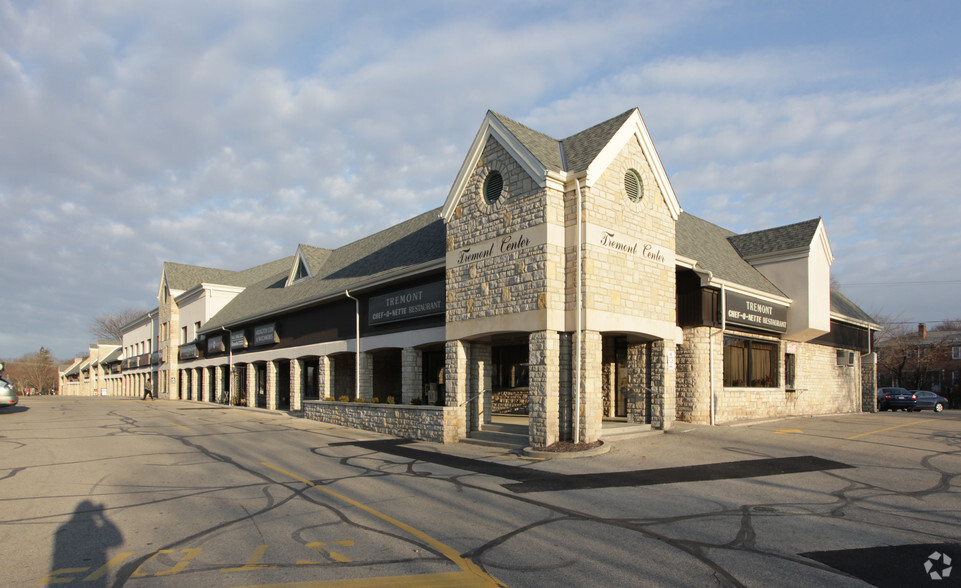 2090-2160 Tremont Center, Upper Arlington, OH for rent - Primary Photo - Image 2 of 6