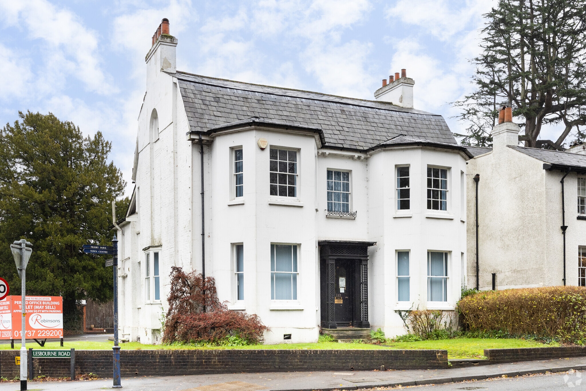 107 Bell St, Reigate to rent Primary Photo- Image 1 of 3