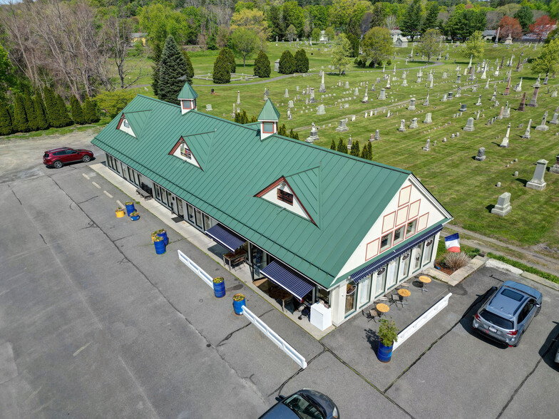 684 S Main St, Great Barrington, MA for sale - Building Photo - Image 1 of 10