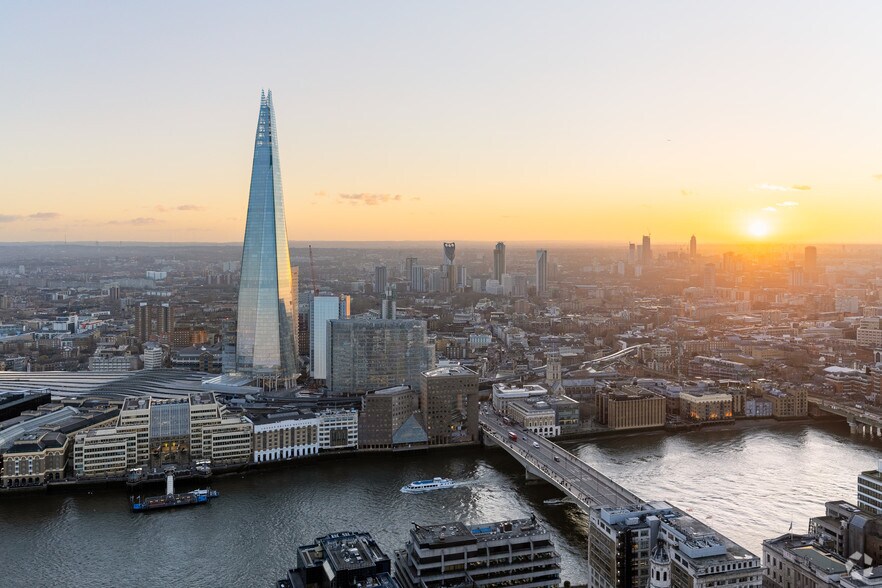 32 London Bridge St, London to rent - Building Photo - Image 2 of 11