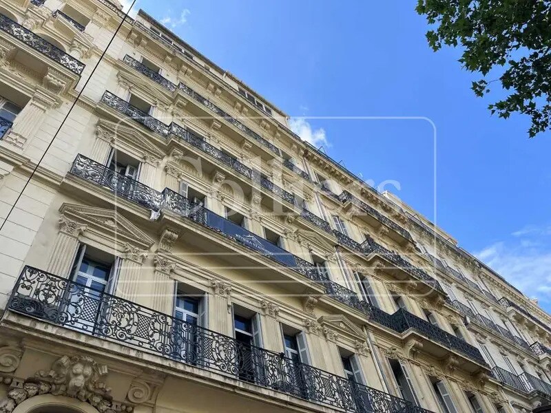 Office in Marseille to rent Building Photo- Image 1 of 6