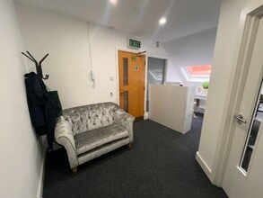 6 Butts Ct, Leeds to rent - Commercial Listing Video