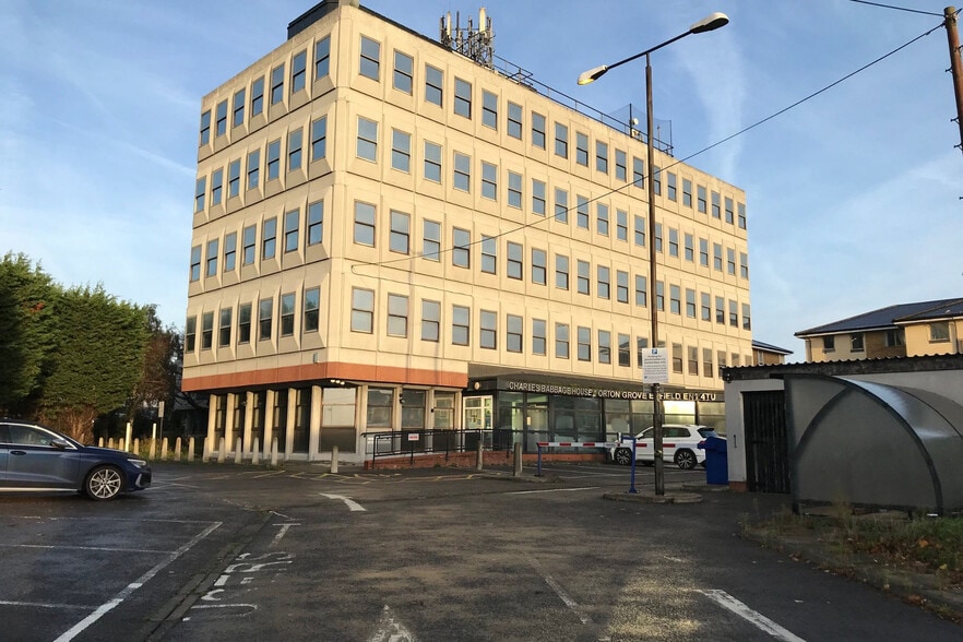 1 Orton Grv, Enfield for sale - Primary Photo - Image 1 of 1