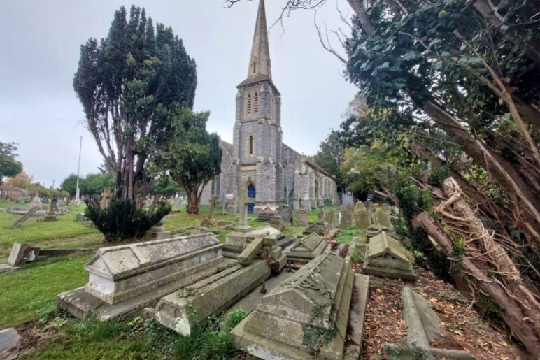 Tewkesbury Rd, Gloucester GL2 9PG Speciality for Sale UK