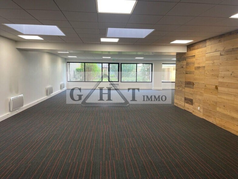 Office in Paris for sale - Building Photo - Image 2 of 9