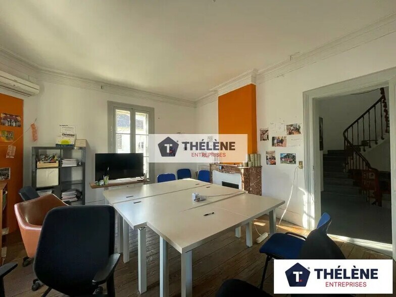 Office in Montpellier to rent - Primary Photo - Image 2 of 10