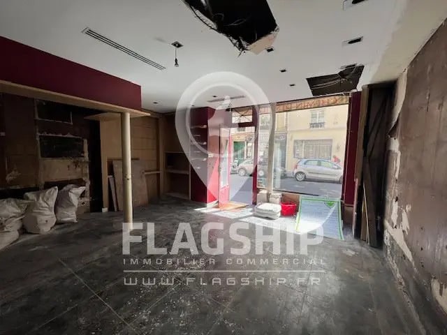 Location Commerce 90 m² - Photo 1