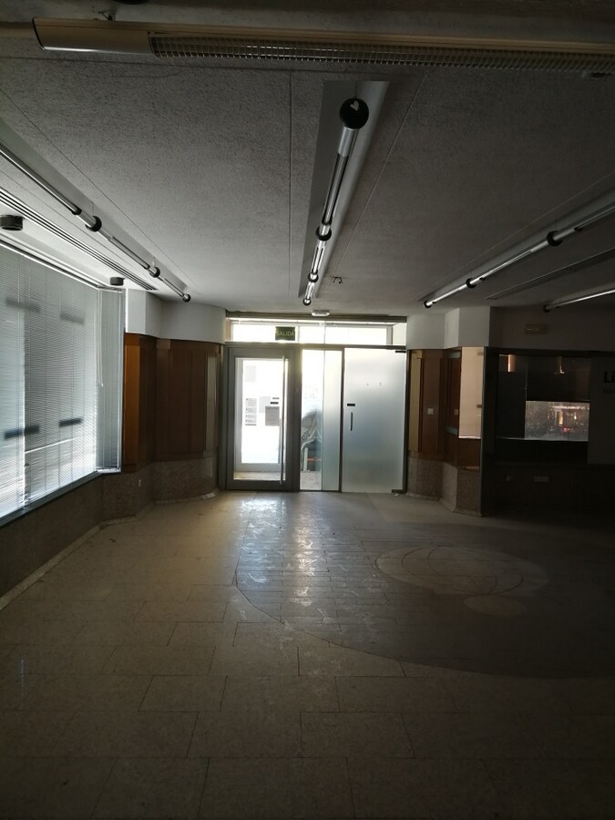 Albacete, ALB 02001 - Unit - - - Interior Photo - Image 1 of 4