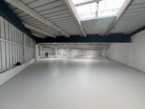 Industrial in Maurepas for sale Interior Photo- Image 1 of 4