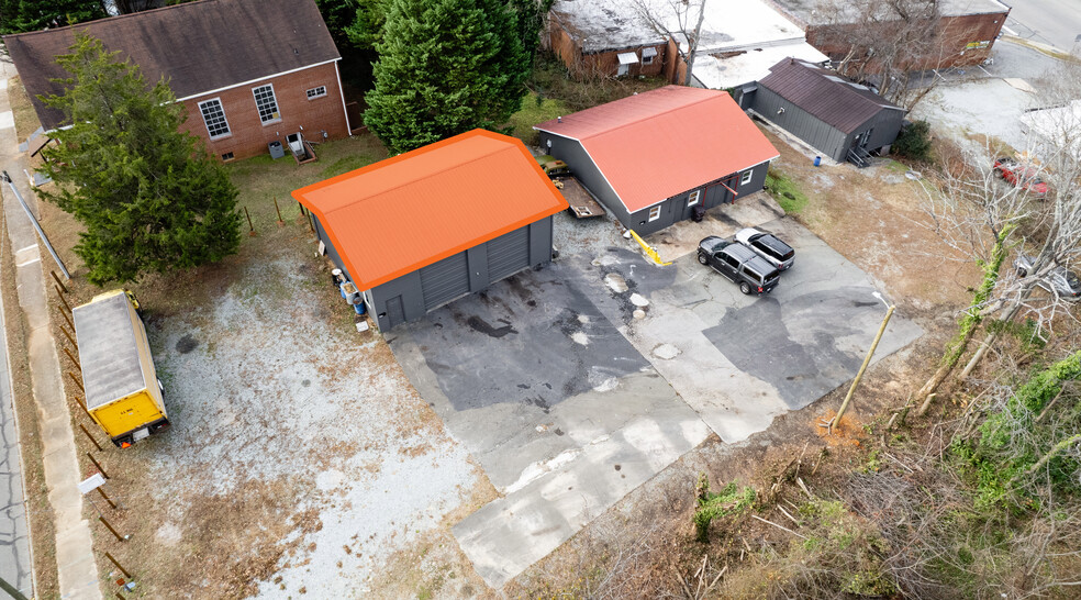 223-225 N Lamar St, Roxboro, NC for rent - Aerial - Image 3 of 7