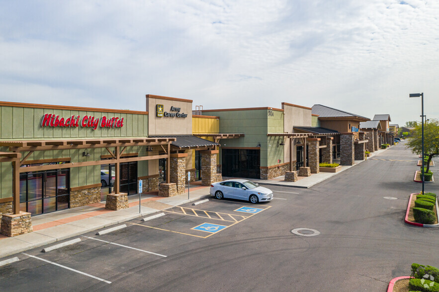 W Southern Ave, Phoenix, AZ for rent - Building Photo - Image 1 of 16