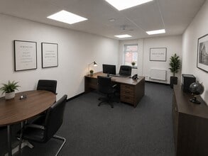 1-11 Liverpool Rd N, Liverpool to rent Interior Photo- Image 1 of 6