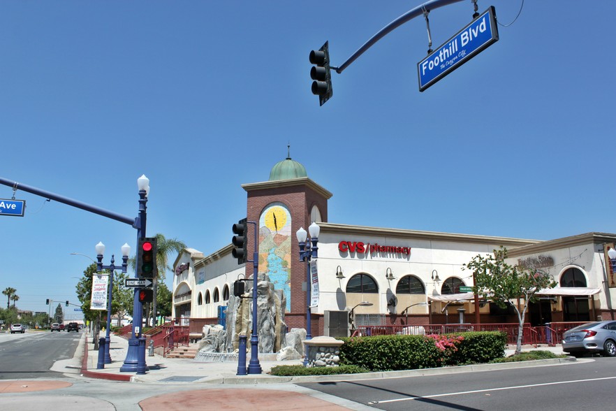 101 W Foothill Blvd, Azusa, CA for rent - Building Photo - Image 3 of 8