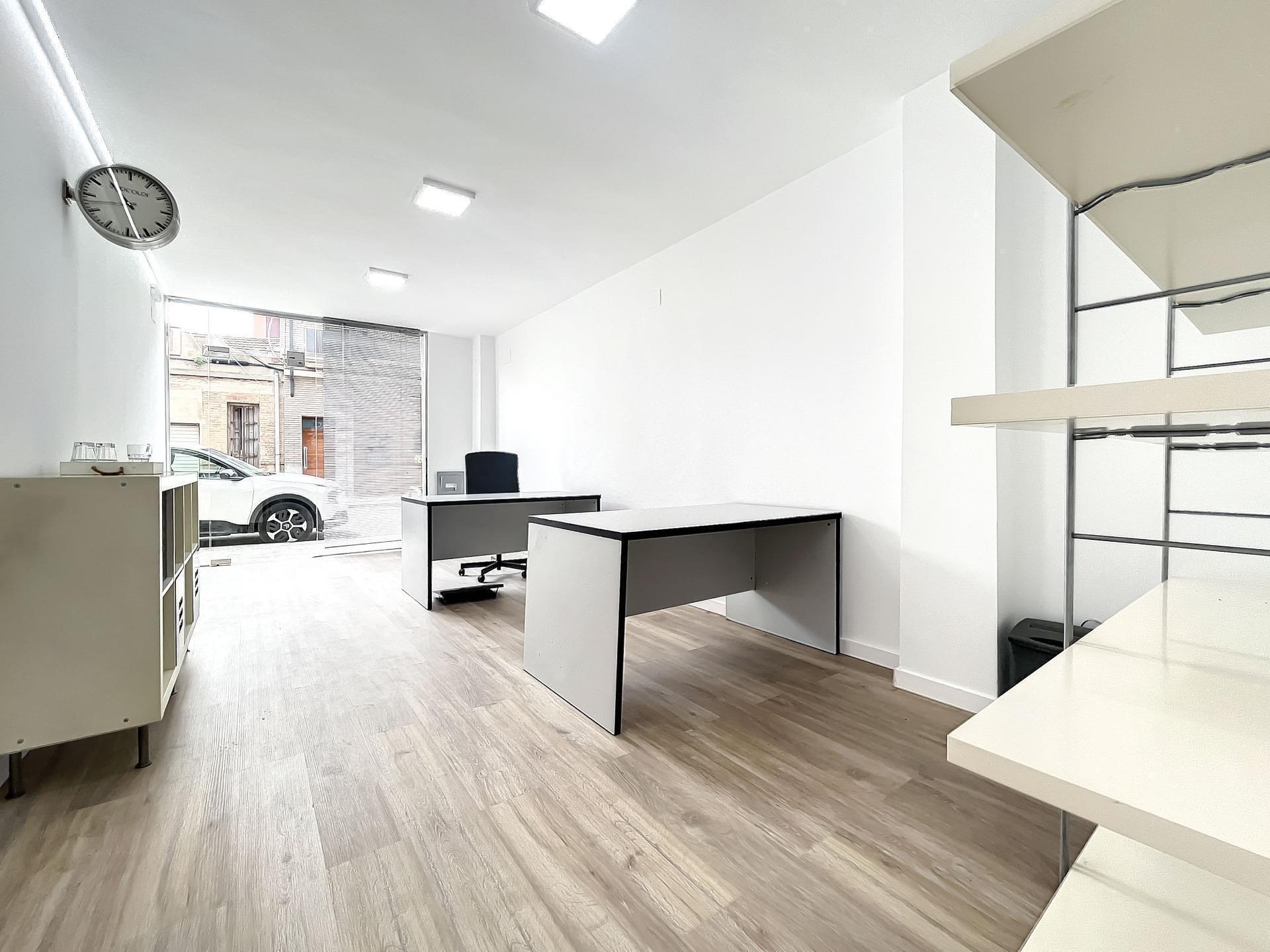Retail in València, Valencia to rent Building Photo- Image 1 of 13