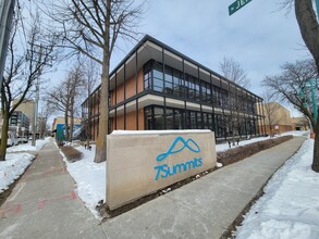 200 N Jefferson St, Milwaukee, WI for rent Building Photo- Image 1 of 11