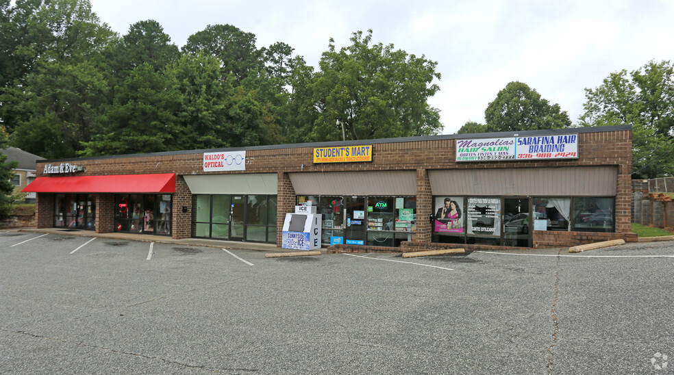 2500 Spring Garden St, Greensboro, NC for sale - Primary Photo - Image 1 of 1