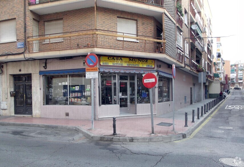 Calle Zaragoza, 14, Móstoles, Madrid to rent - Building Photo - Image 2 of 2