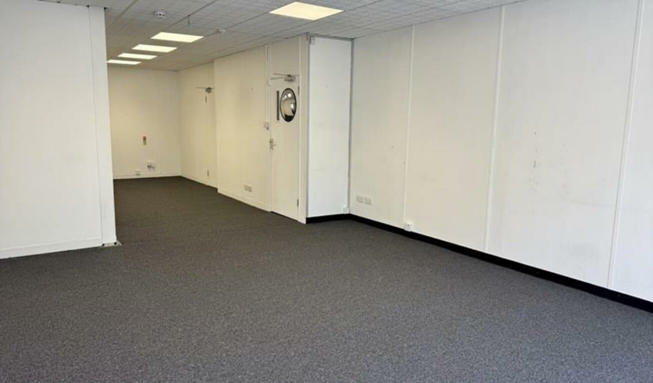 Bourton Business Park, Bourton On The Water to rent Interior Photo- Image 1 of 3