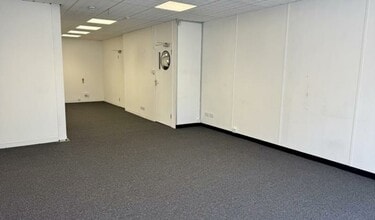Bourton Business Park, Bourton On The Water to rent Interior Photo- Image 1 of 3