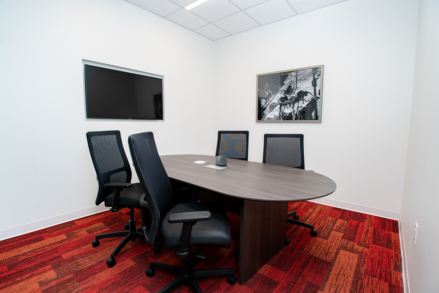 600 W 6th St, Fort Worth, TX to rent - Interior Photo - Image 3 of 33