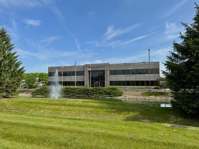 6201 Corporate Dr, Indianapolis, IN for sale - Building Photo - Image 1 of 22