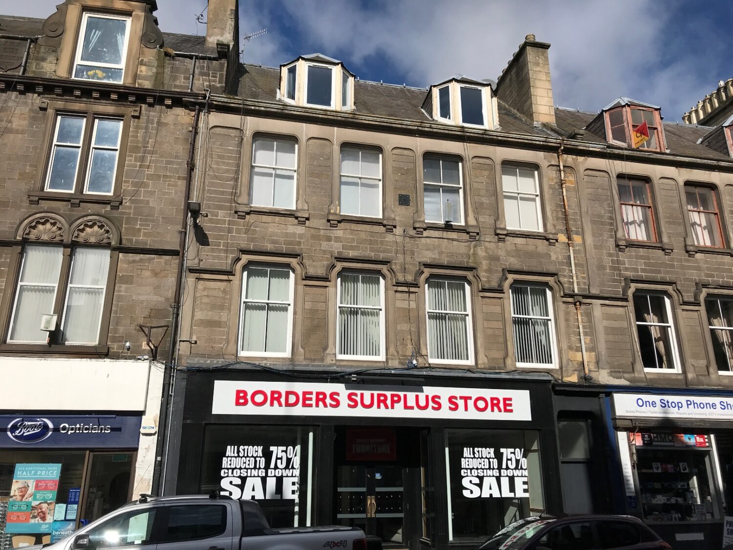 27 High St, Hawick to rent Building Photo- Image 1 of 28