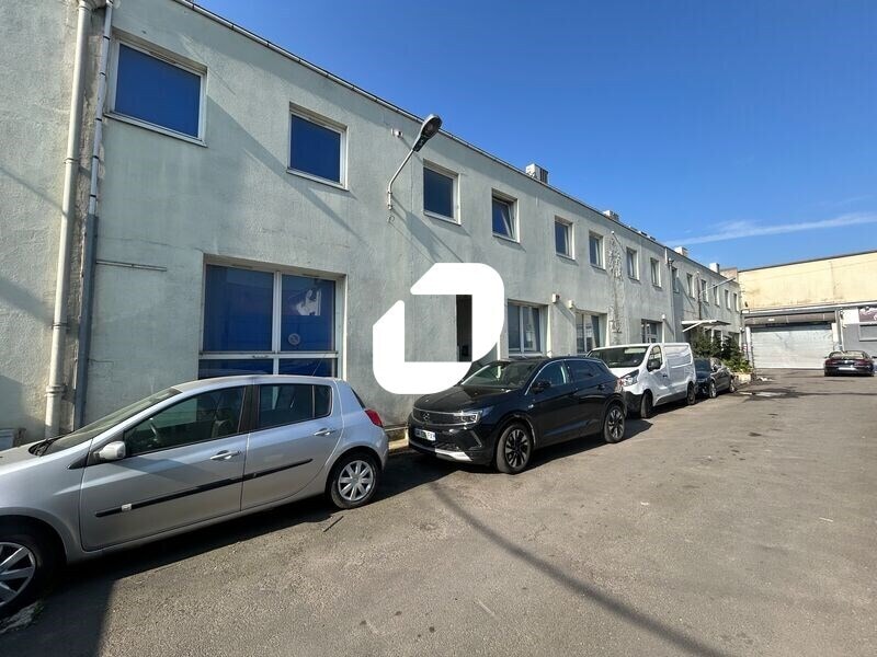 Retail in Argenteuil for sale Building Photo- Image 1 of 6