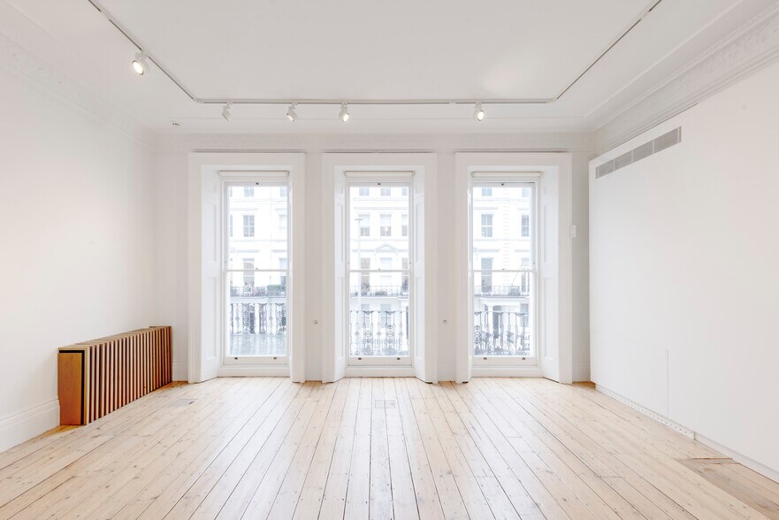 3 Cromwell Pl, London to rent - Interior Photo - Image 3 of 3