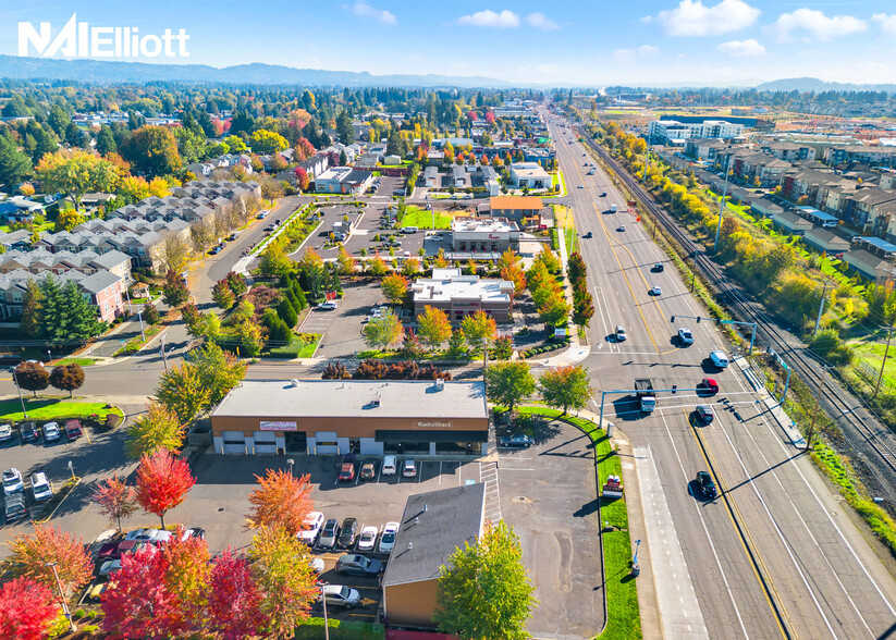 6691-6695 SE Tualatin Valley Hwy, Hillsboro, OR for rent - Building Photo - Image 1 of 8