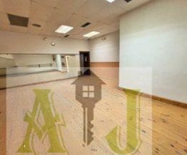 Retail in Madrid, Madrid to rent Interior Photo- Image 2 of 3