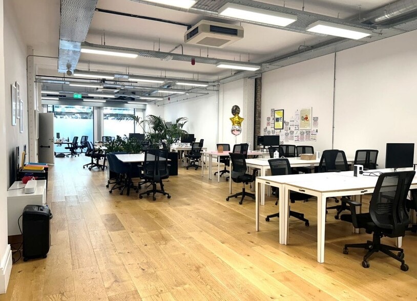 37-39 Kingsway, London to rent - Interior Photo - Image 3 of 3