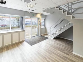Ravens Way, Northampton to rent Interior Photo- Image 2 of 2