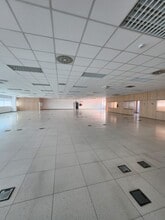Office in Sant Esteve Sesrovires, Barcelona to rent Interior Photo- Image 2 of 38