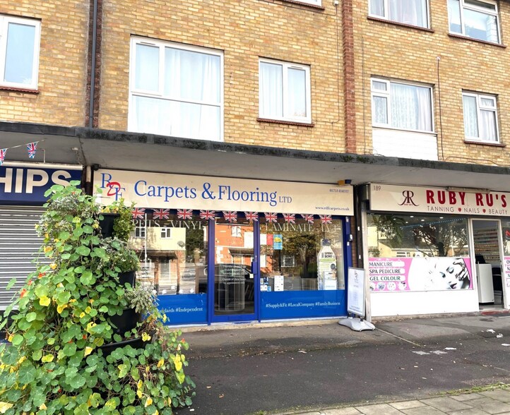 187 Dedworth Rd, Windsor for sale - Building Photo - Image 1 of 1