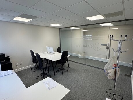 Southend Rd, Woodford Green to rent - Interior Photo - Image 3 of 41