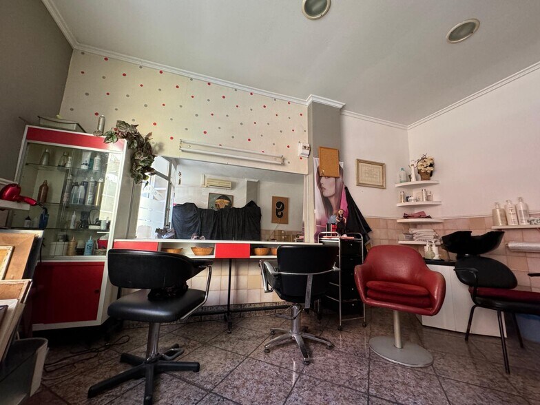 Carrer María Auxiliadora, 13, Algemesí, Valencia to rent - Building Photo - Image 1 of 7