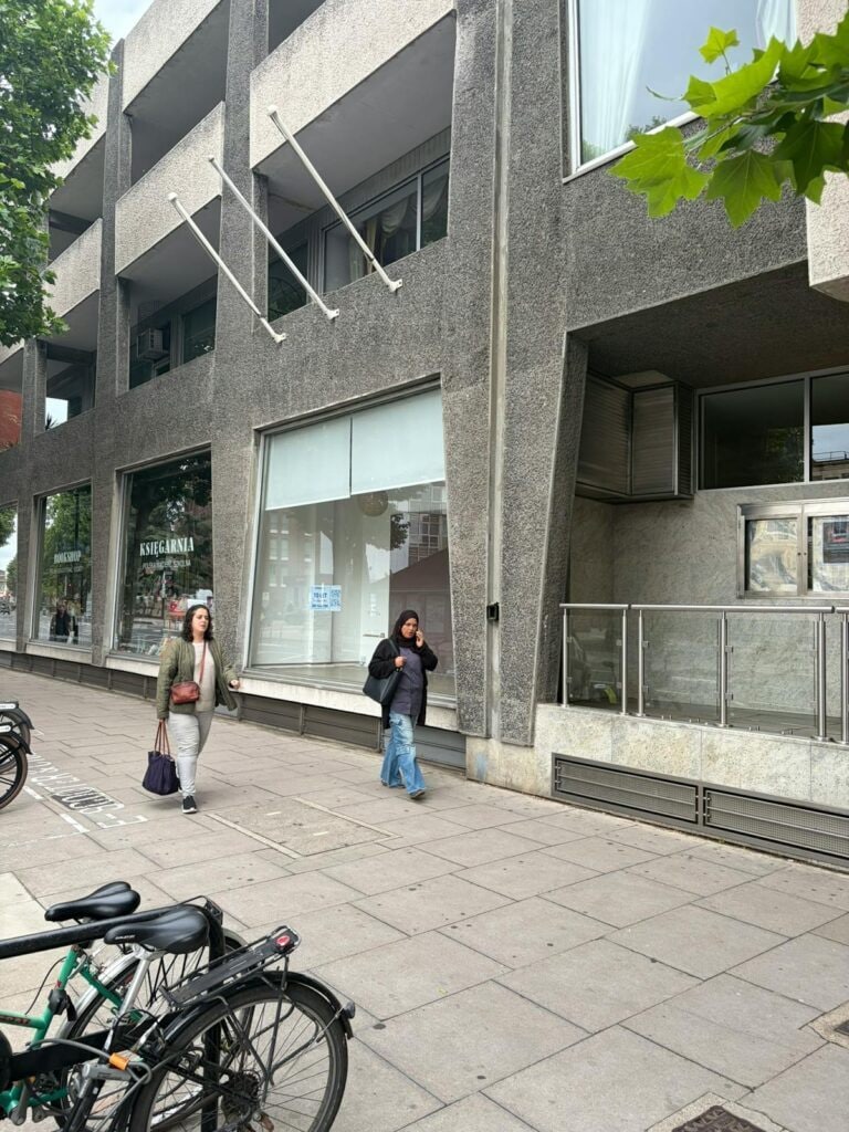238-246 King St, London to rent Building Photo- Image 1 of 3