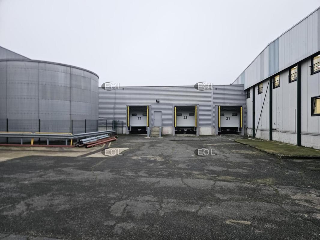 Industrial in Thiais to rent Building Photo- Image 1 of 10