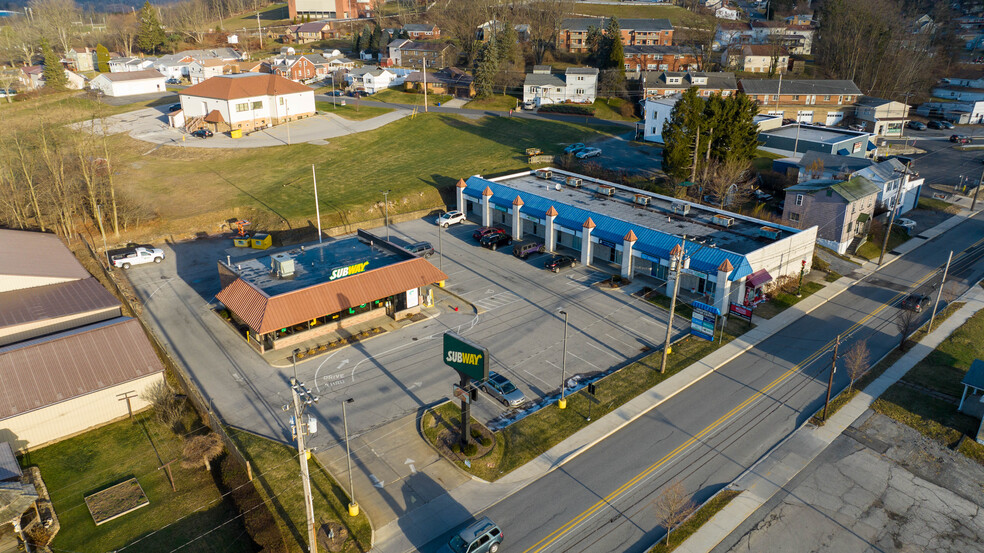 927 W High St, Ebensburg, PA for sale - Building Photo - Image 1 of 1