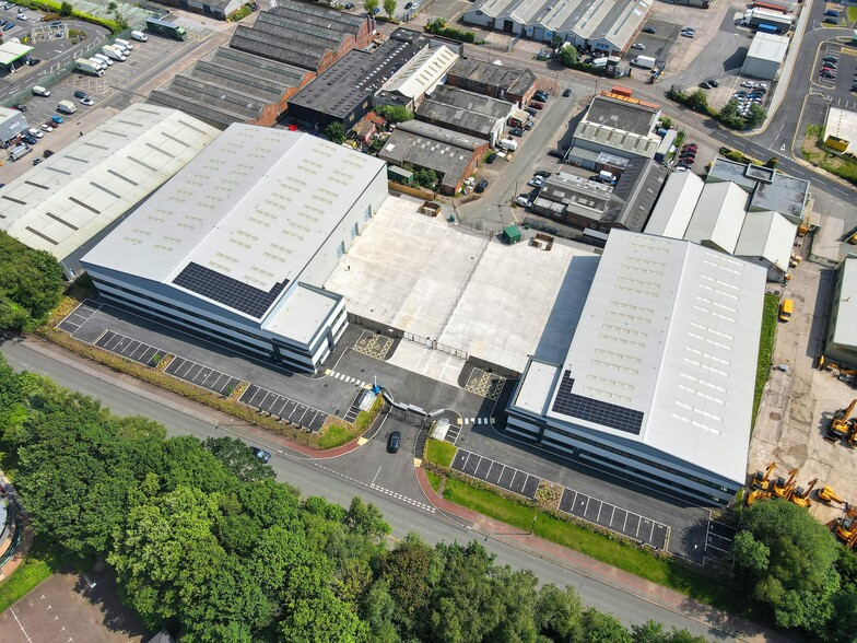 George Richards Way, Altrincham to rent - Building Photo - Image 2 of 19